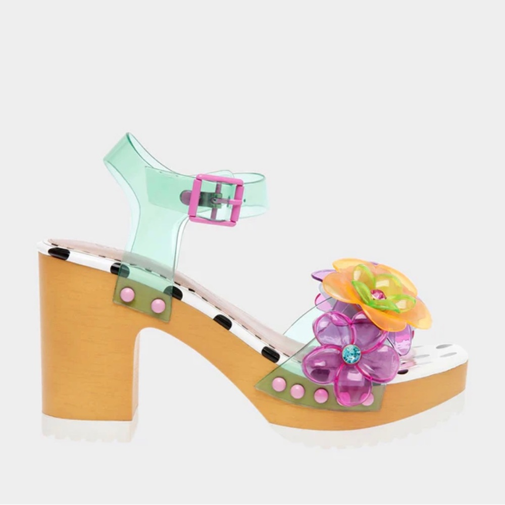 Betsey Johnson FLORYN Platform Sandals